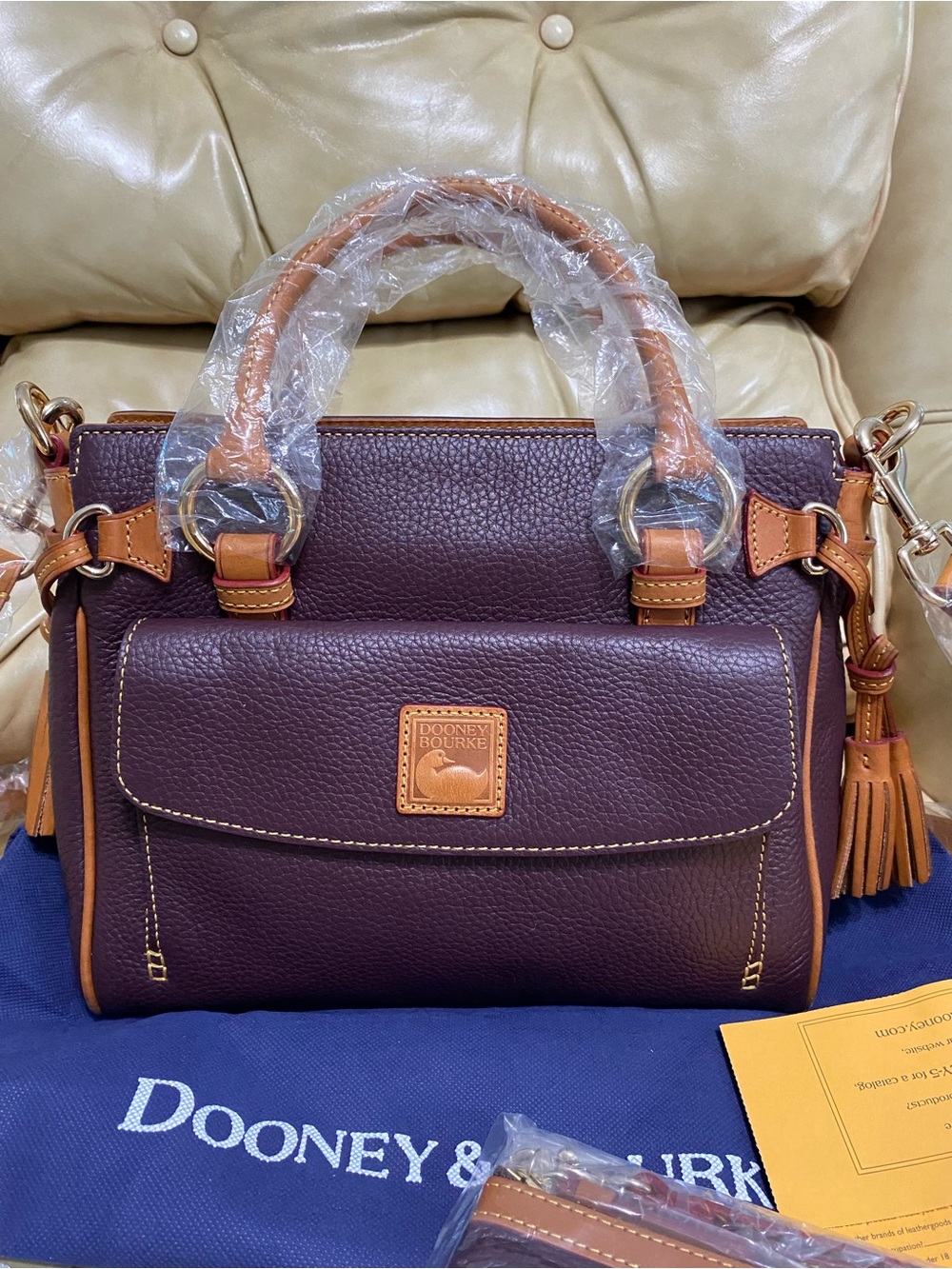 Dooney & Bourke GRAPE Pocket Satchel Pebbled Leather w/Wristlet Wallet - Picture 3 of 15
